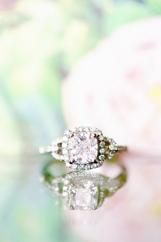 20 Sparkly Engagement Rings For Every Kind Of Bride Deer Pearl Flowers