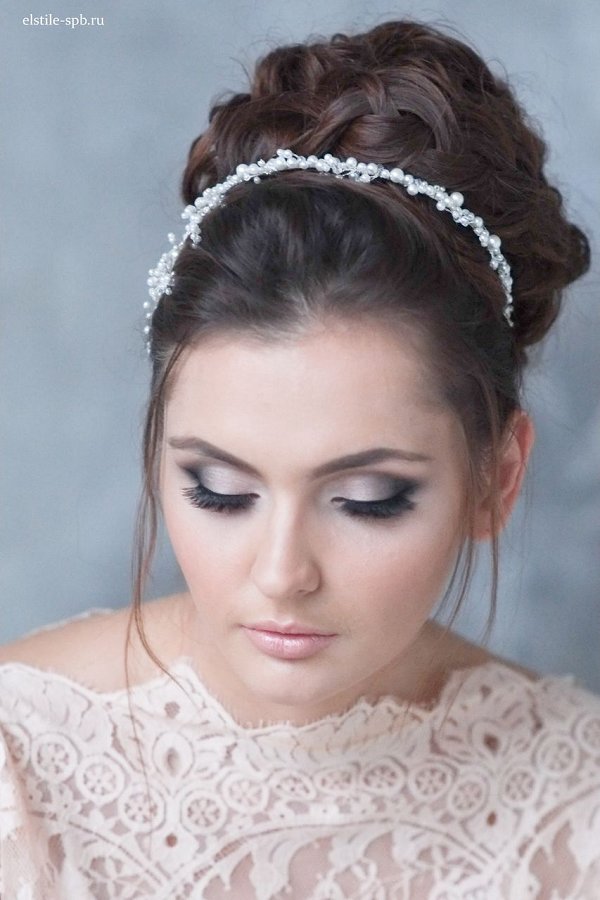 20 Prettiest Wedding Hairstyles And Wedding Updos Deer Pearl Flowers