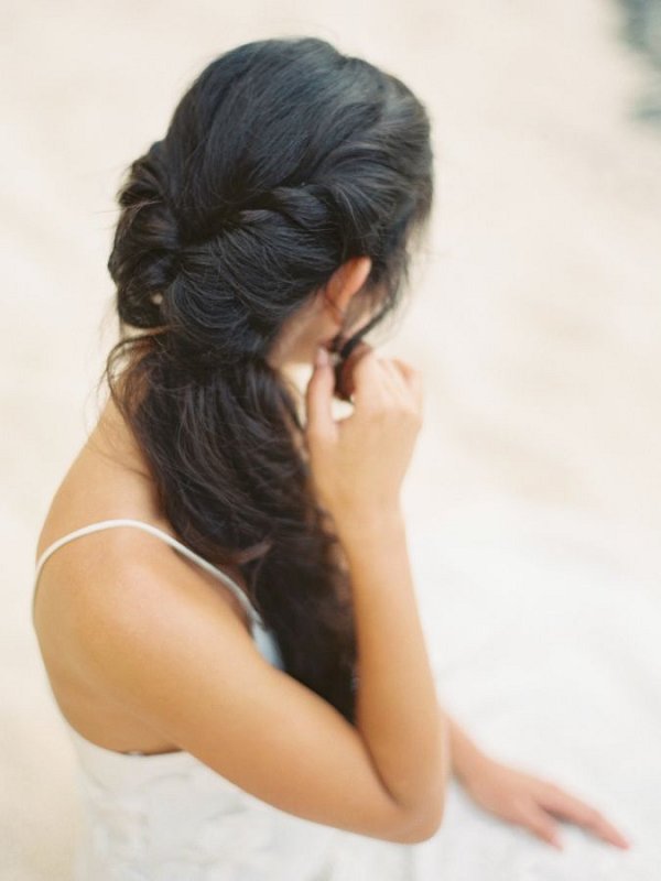 20 Long Wedding Hairstyles With Beautiful Details That Wow Deer Pearl Flowers 6651