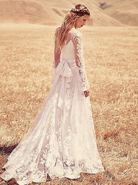 25 Whimsical Beautiful Bohemian Wedding Dresses | Deer Pearl Flowers