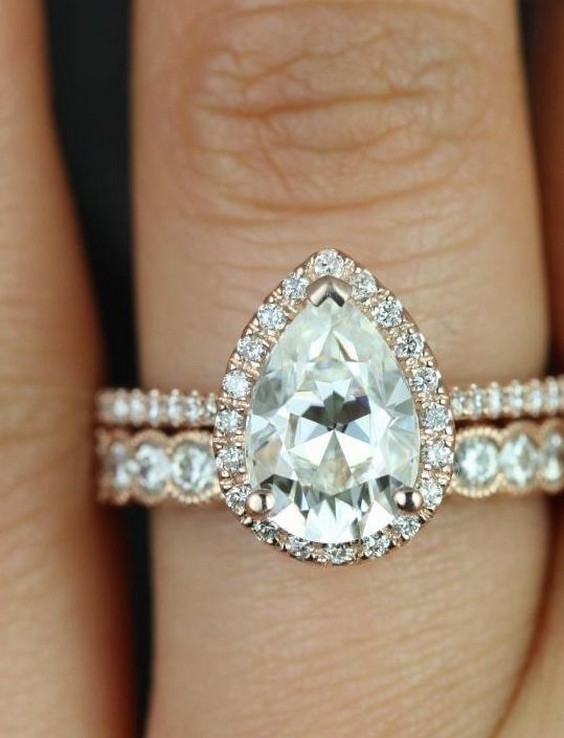 20 Sparkly Engagement Rings for Every Kind of Bride | Deer Pearl Flowers