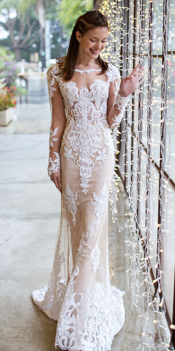 beautiful lace dresses to wear to a wedding