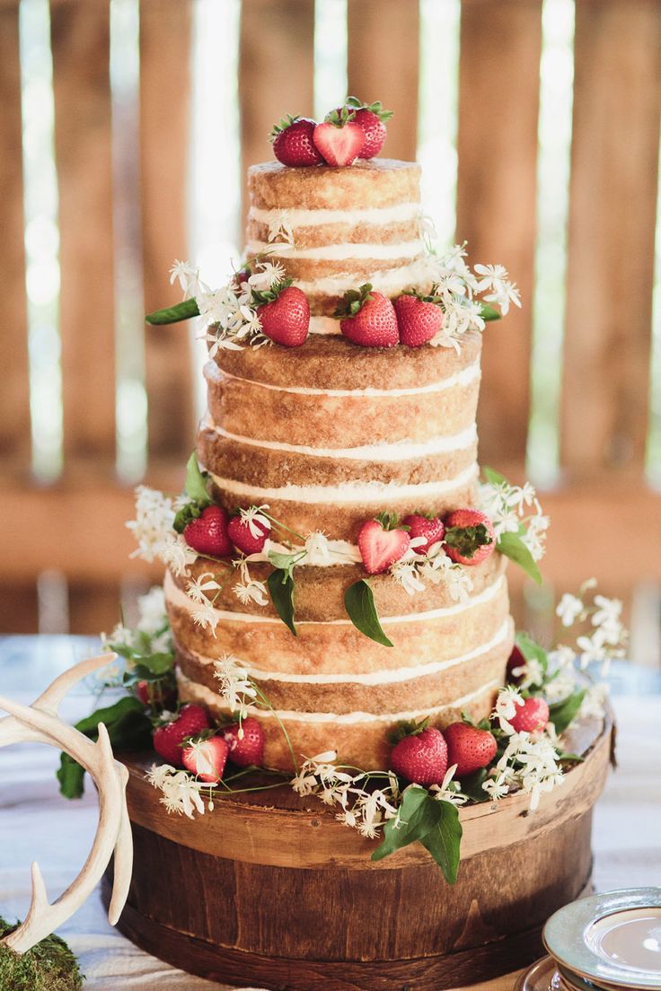 6 Inch Round Strawberry Wedding Cake | Wheatfields