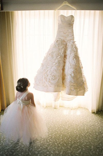 flower girl and the wedding dress