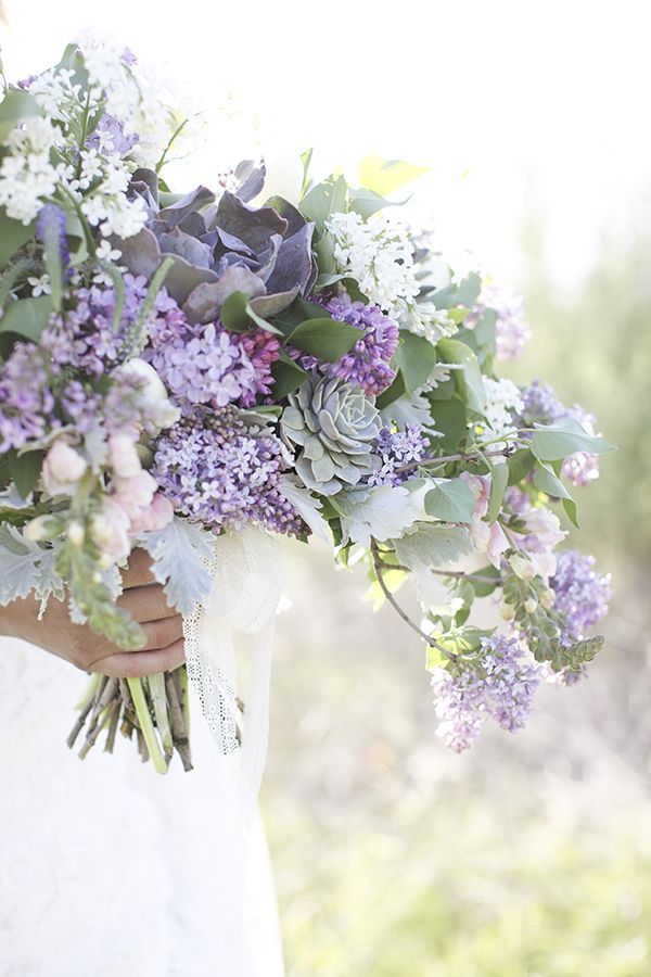 lavender and purplebridal bouquet