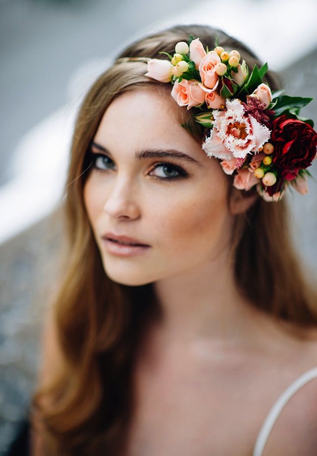 46 Romantic Wedding Hairstyles With Flower Crown