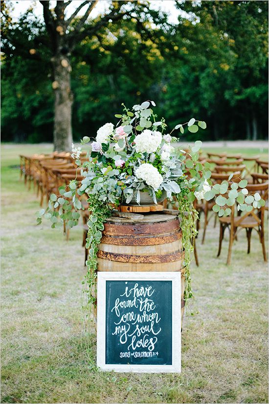 35+ Creative Rustic Wedding Ideas to Use Wine Barrels - Deer Pearl Flowers