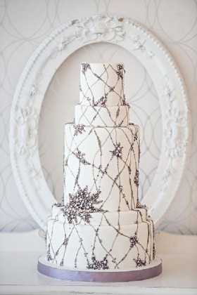 35 Fabulous Winter Wedding Cakes You‘ll Love