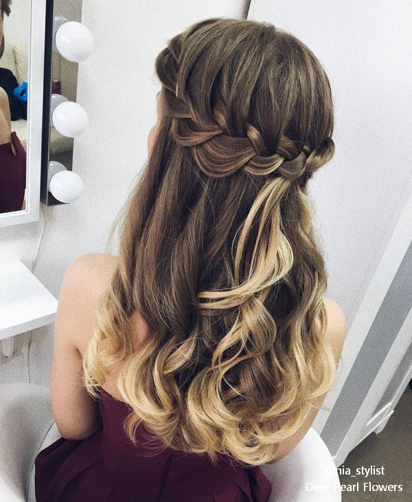 Half up half down wedding hairstyles from xenia_stylist