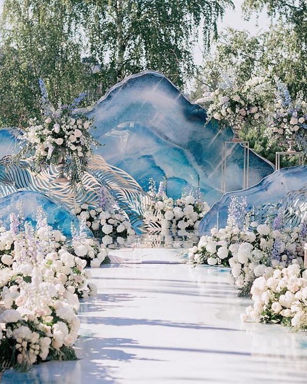 20 Modern Wedding Arches And Backdrops From Caramel Deer Pearl Flowers