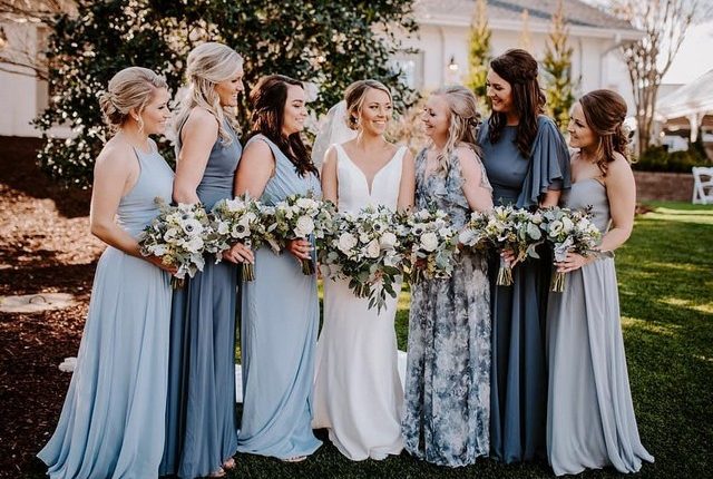 mismatched blue bridesmaid dresses