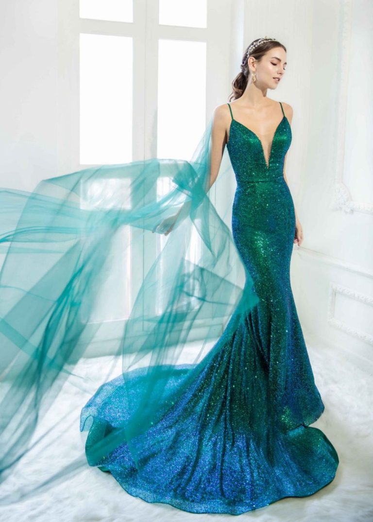 18 Green Wedding Dresses: Emerald, Sage & Light Green | Deer Pearl Flowers