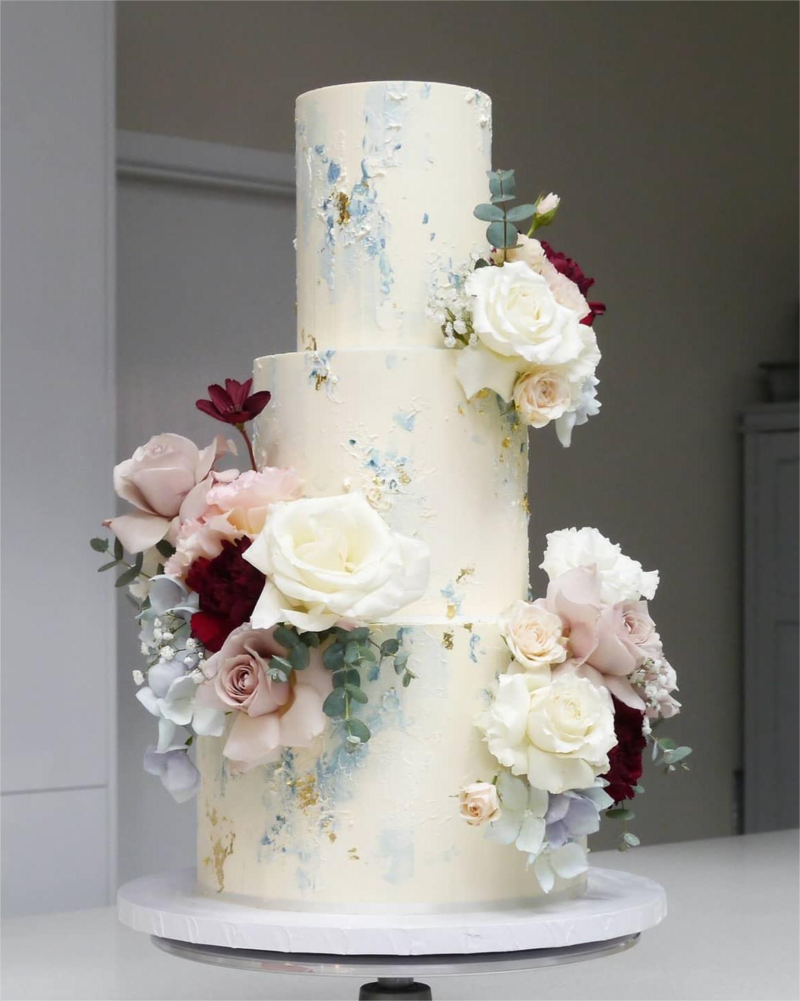 25 Blue Wedding Cake Ideas 2024: Light, Dusty, Royal Blue💙