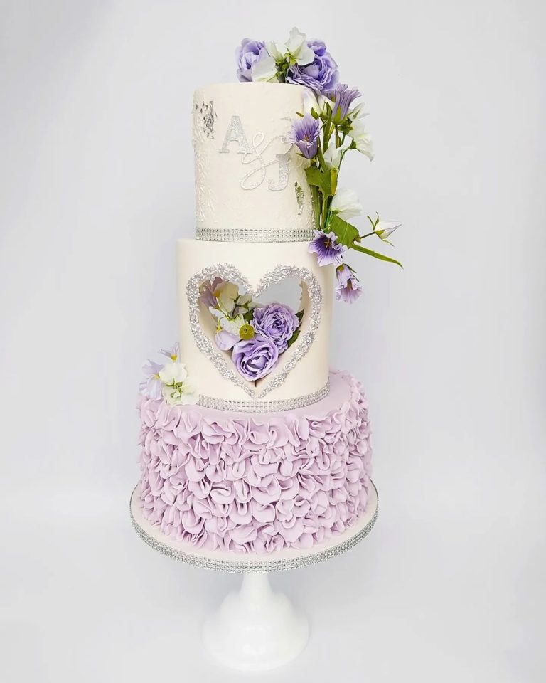 Vintage 3 Tier Lavender Purple Wedding Cake With Ruffles Via Zmweddingcakes 768x960 