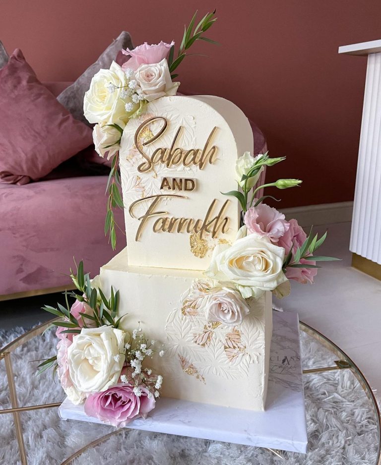 Top 25 Square Wedding Cakes 2024 Modern Twist On Tradition   Bohemian Square Wedding Cake With Arch Shape Cake And Laser Cut Mirror Name Sign Via Classacakes 768x938 