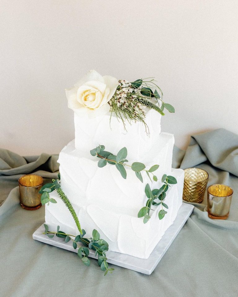 Top 25 Square Wedding Cakes 2024 Modern Twist On Tradition   Simple Rustic Greenery Square Wedding Cake Via Lilacsugarcakes 768x960 