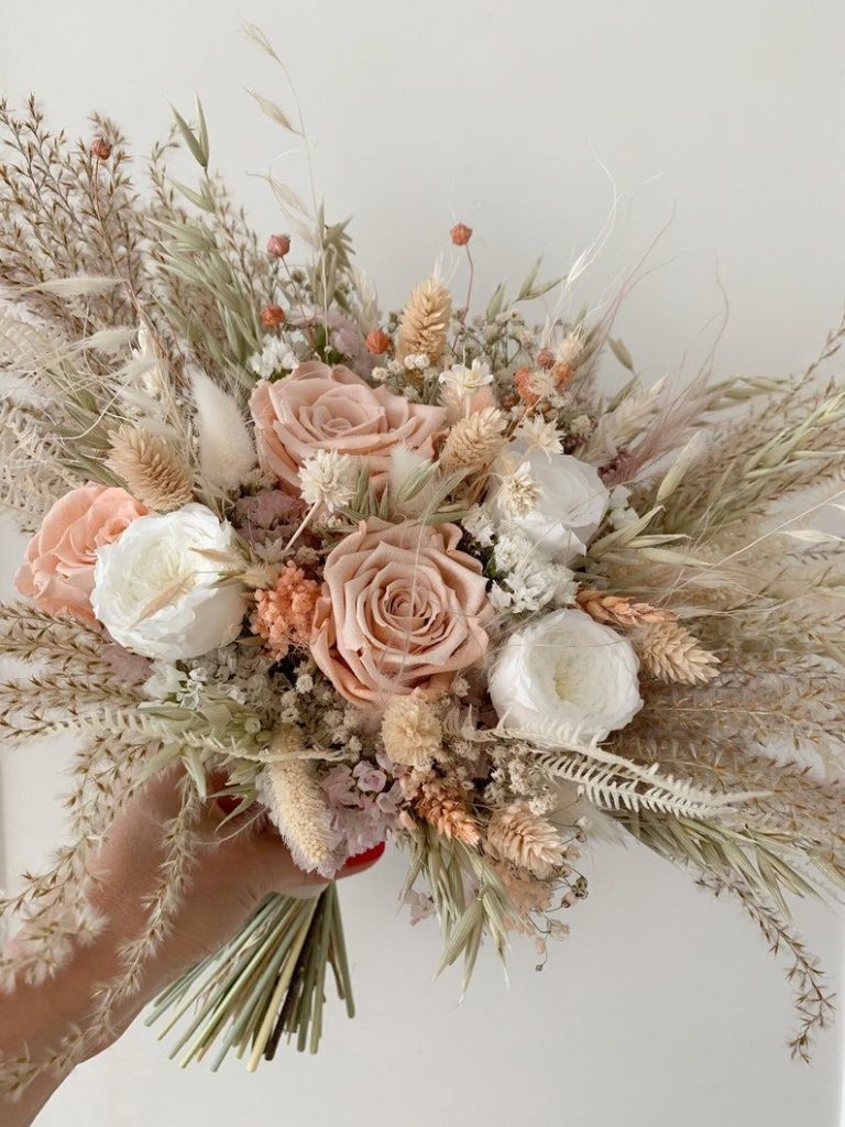 25 Rustic Wedding Bouquets 2024: Guide & Tips