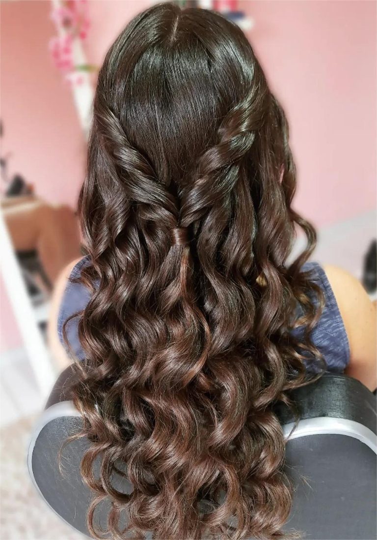 30 Half Up Half Down Bridesmaids Hairstyles 2024