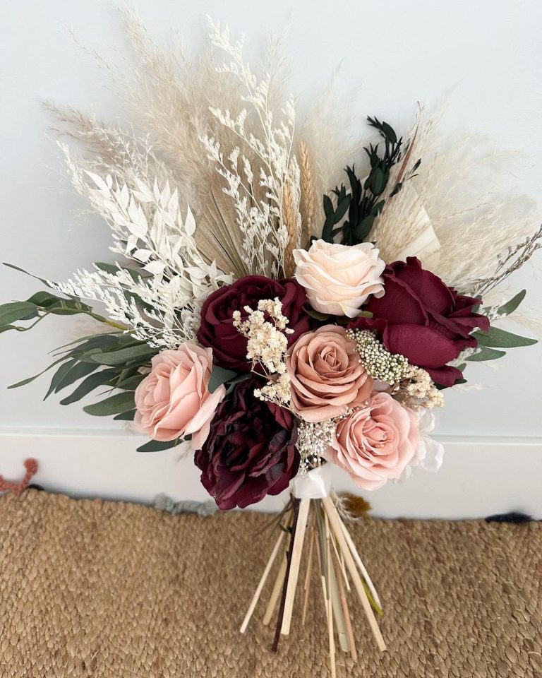 20 Dried Flower Wedding Bouquets: Timeless & Sustainable